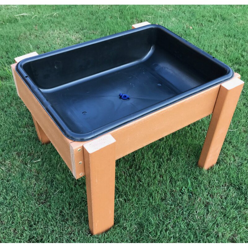 sand and water table with lid